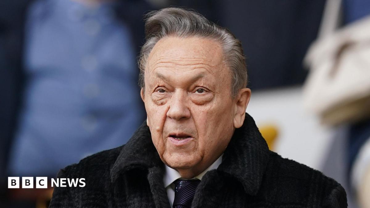 David Sullivan Disarankan untuk Tidak Hadir di Pertandingan Home West